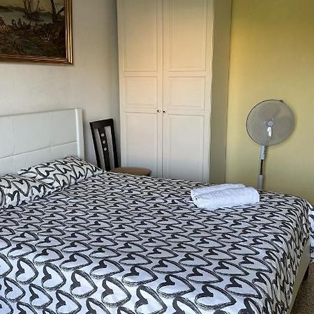 Apartamento Habitacion con terraza Badalona Exterior foto